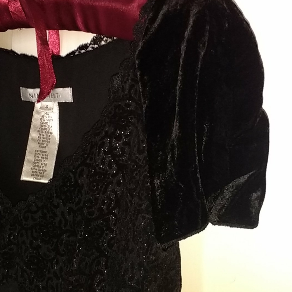 Nine West flocked velvet silk blend blouse sz 4